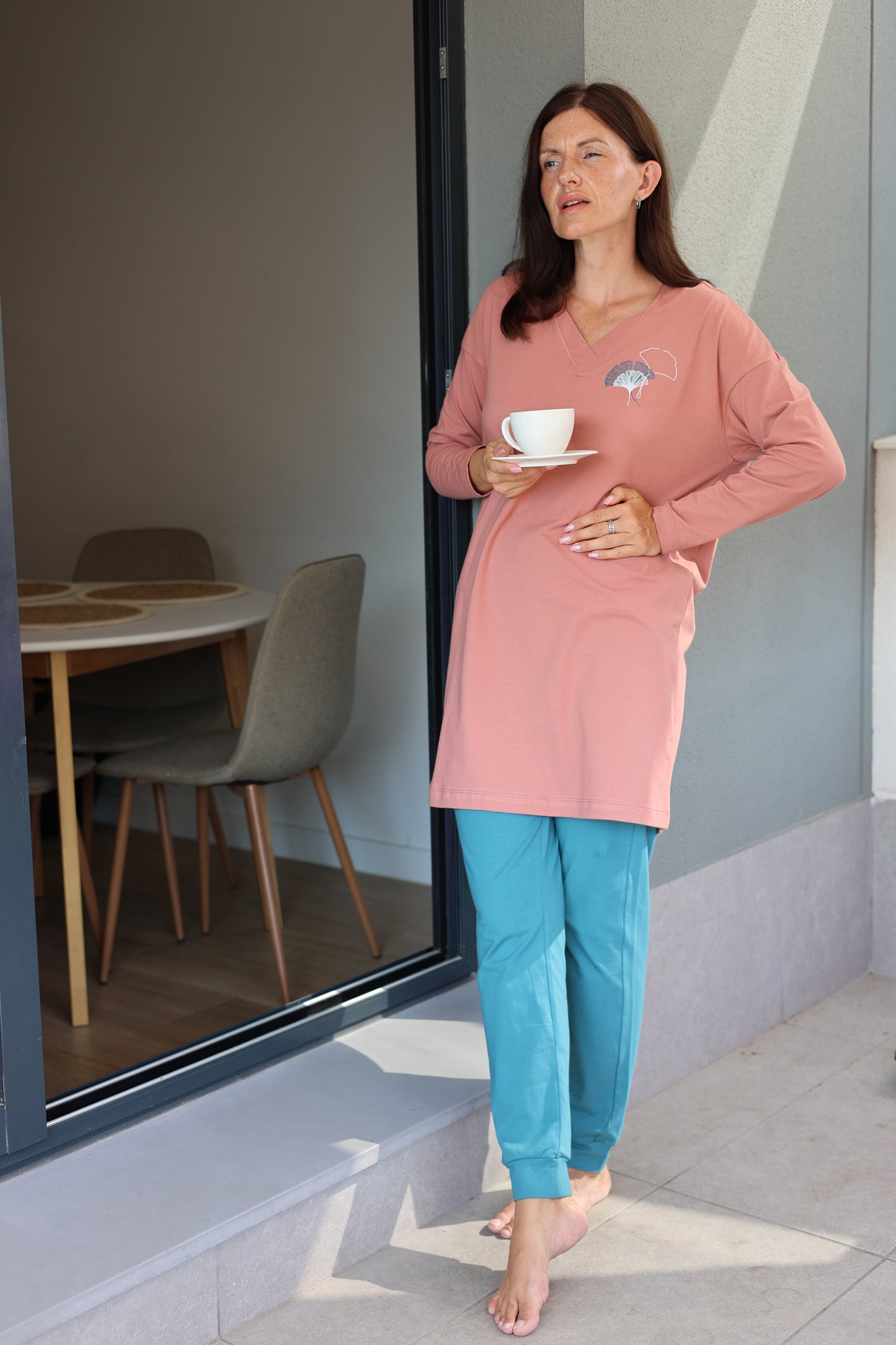 Conjunto Nara Dúo camisola y pantalón (Rosa  y verde azulado)